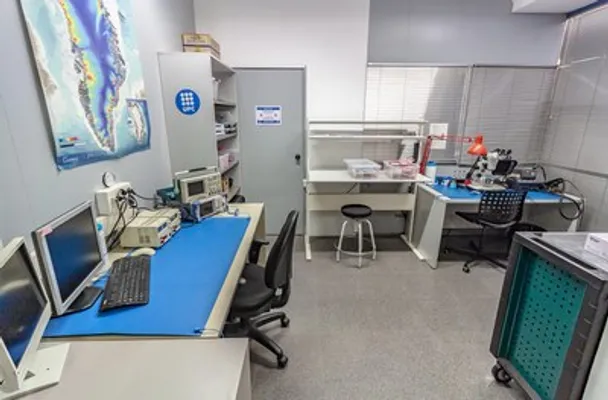 Solder & Assembly Stations Picture